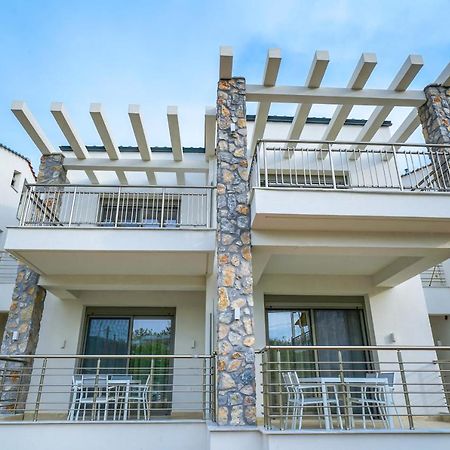 Athina Palace Luxurious Appartments Potos Exterior foto