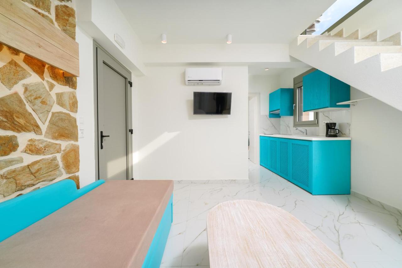 Athina Palace Luxurious Appartments Potos Exterior foto
